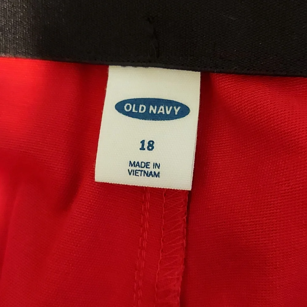 🛑🛑 SOLD SOLD SOLD 🛑🛑  Gap & 3 pairs of navy pants - Picture 6 of 7